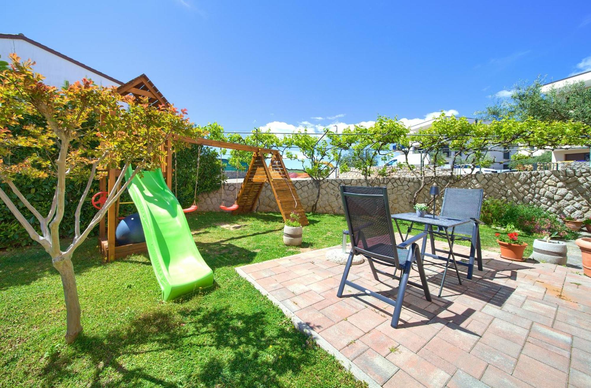 Apartmani Assa Krk Krk Town Exterior foto